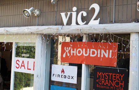 1412victwo.jpg
