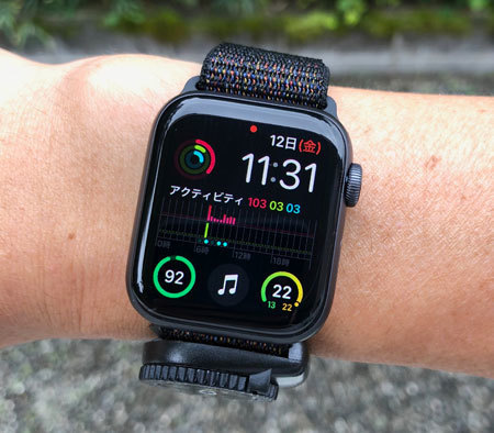 1810_AppleWatch_.jpg
